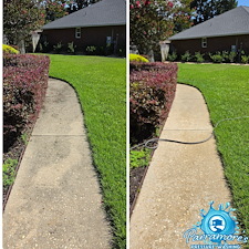 Driveway-Cleaning-Sidewalk-Cleaning-Curb-Cleaning-in-Pace-Florida 1