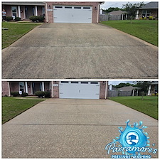 Driveway, Walkway, Curb, Mailbox Cleaning in Pensacola, FL 3